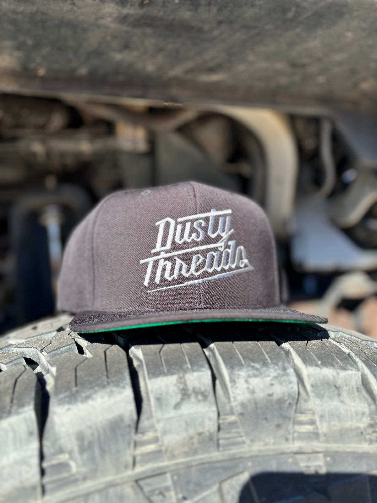 Bolt hat