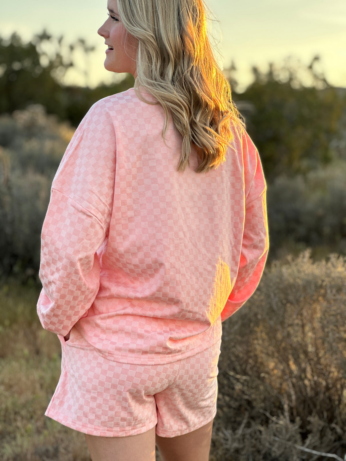 Dusty Dreams Checkered Set
